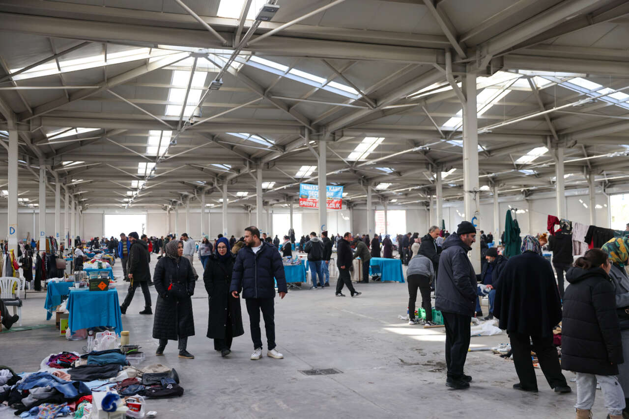 Konya’nın en ucuz pazarı yeni yılda da gözde 4